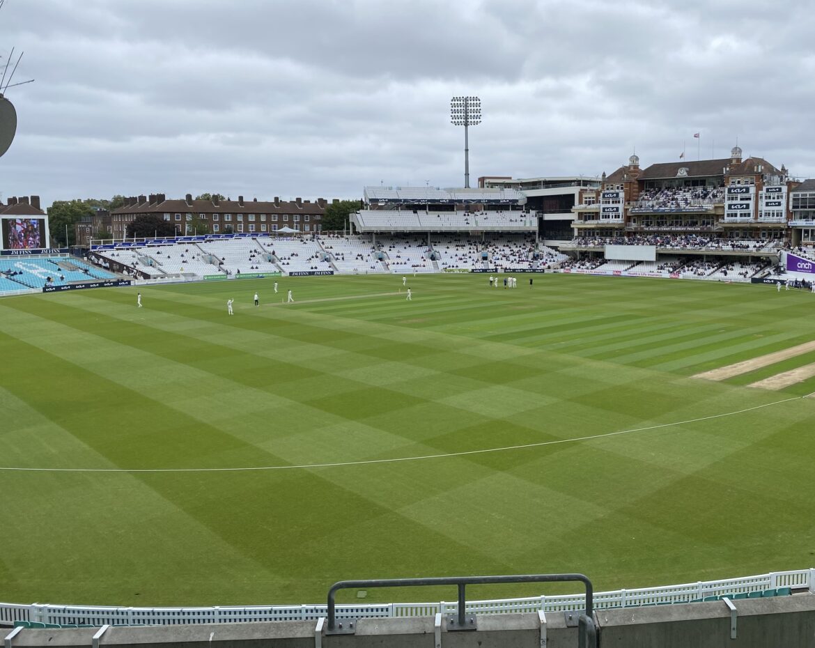 Oval lunch